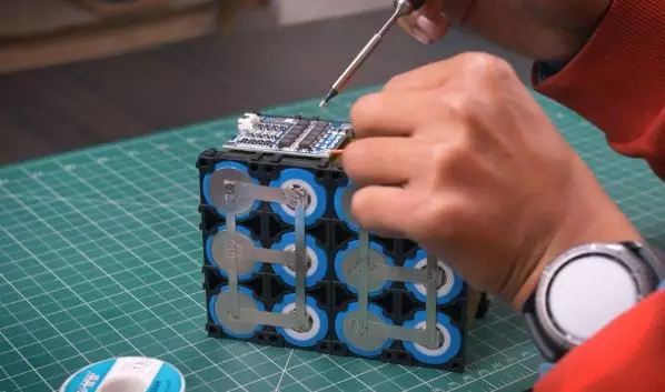 12v�늳ؽM�b����